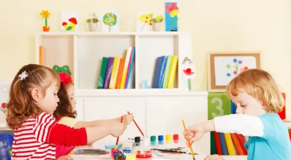 Ile godzin w przedszkolu jest bezpłatnych? Poznaj swoje prawa edukacyjne